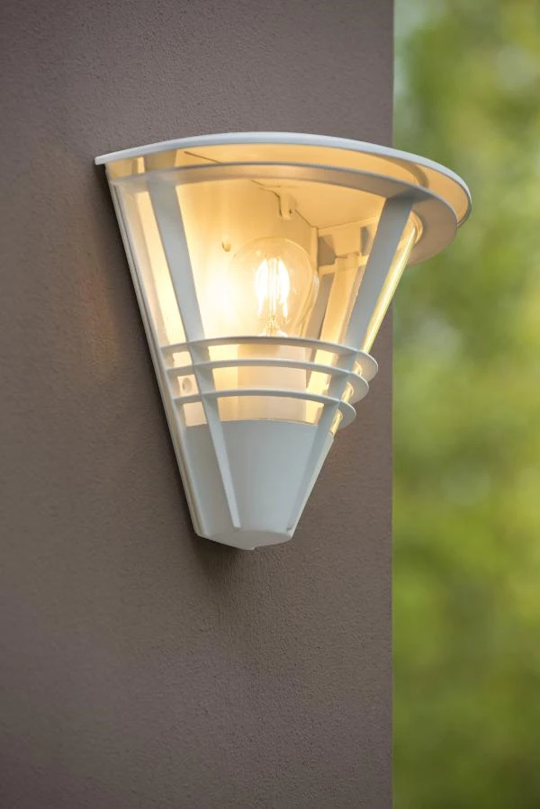 Lucide LIVIA - Wall light Outdoor - 1xE27 - IP44 - White - ambiance 1